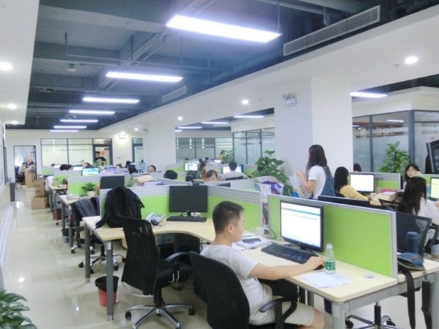 河北专业工业直流滑升门机上门安装