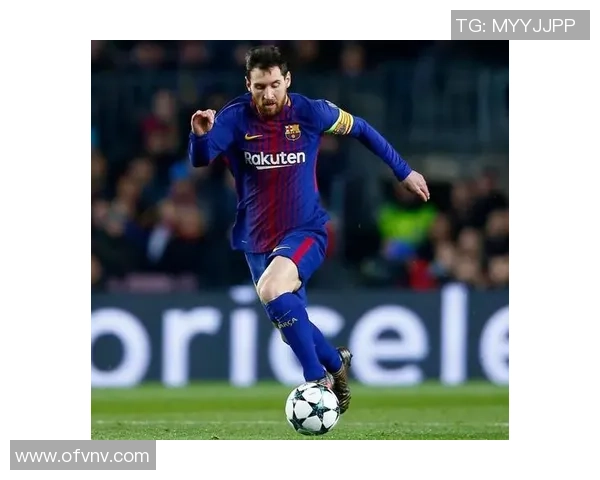 足球球星飞身接球瞬间展现惊人技巧与身体控制力的精彩画面